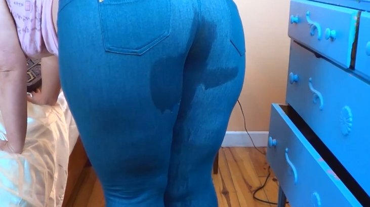 Chubby Slut Pooping In Leggings 3 Free Extreme Scat